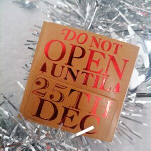 Stick On Gift Tag – Do not open